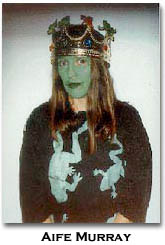 photo of Aífe Murray wearing a crown and green face makeup 